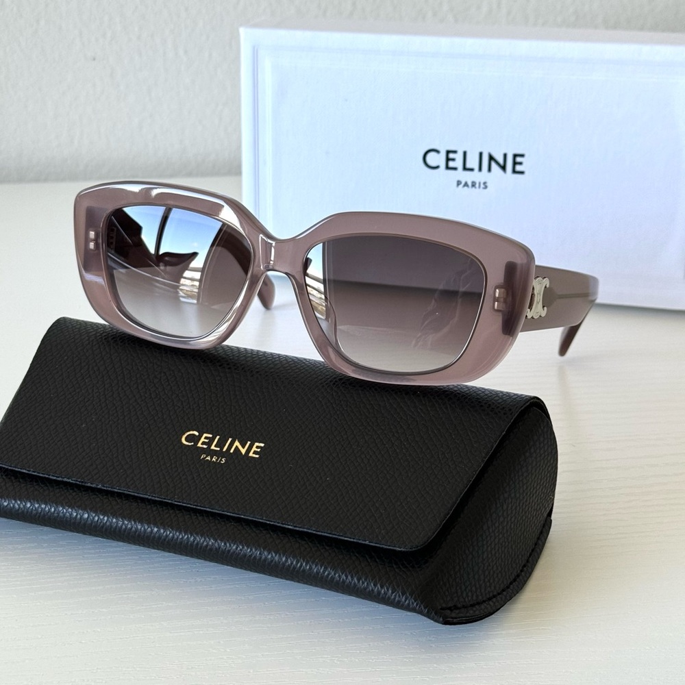 New! Celine sunglasses, Triomphe, CL40216U 45B, Authentic